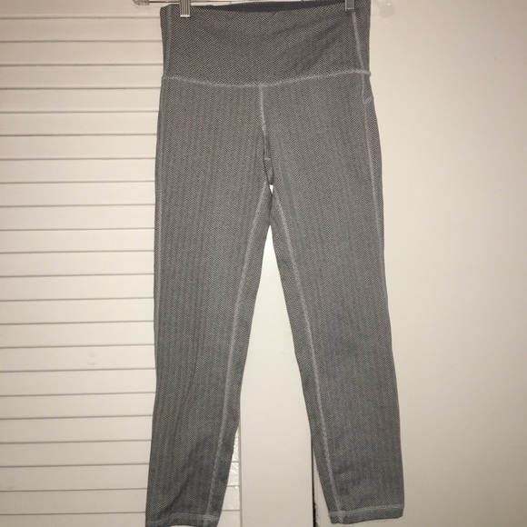Grey high waisted leggings! - Picture 1 of 3